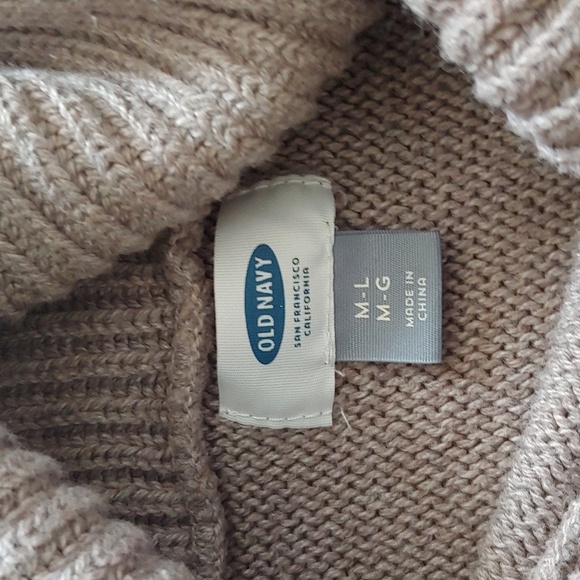 OLD NAVY SHORT SLEEVE COWL NECK BOXY SWEATER - Picture 5 of 8